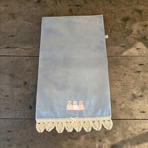 Vintage Embroidered Blue Puffy Cat Kitten Bath Decorative Towel Cottagecore